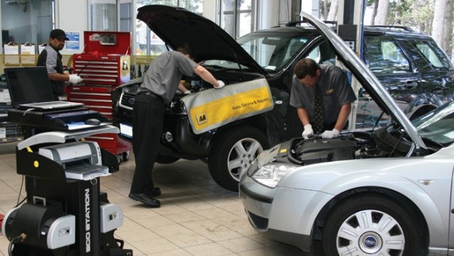 service revizii auto