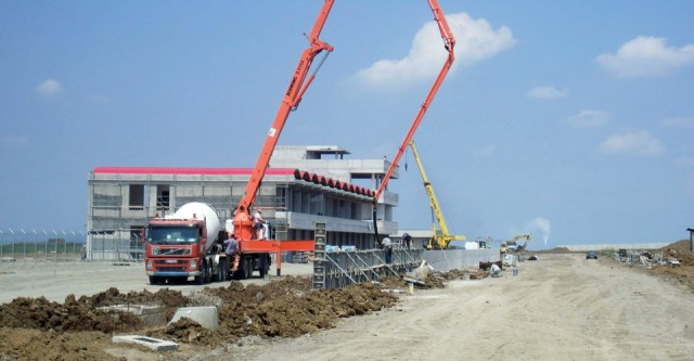 Constructie circuit curse Mures Ring - zona standuri