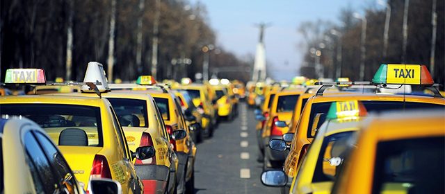 Cum conduc taximetristii in Bucuresti