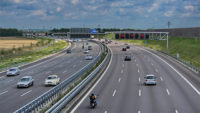 Meritam sa avem autostrazi in Romania?